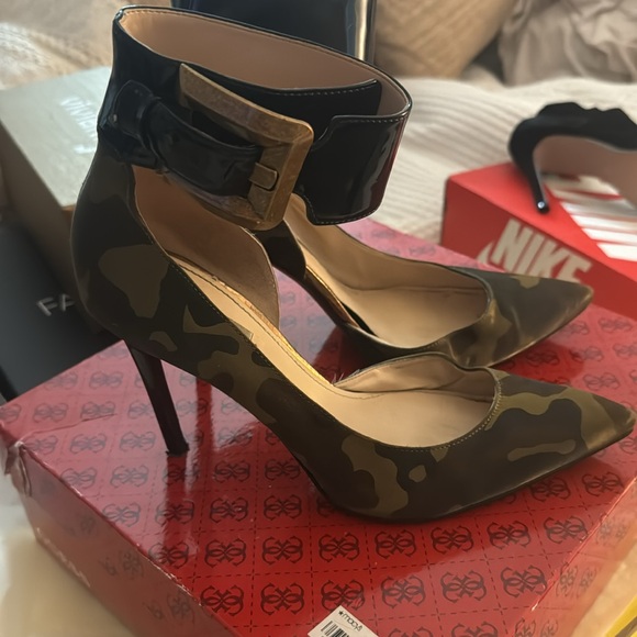 Guess heels army - Picture 2 of 4